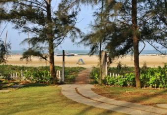 Montego Bay Beach Village has Balcony rooms