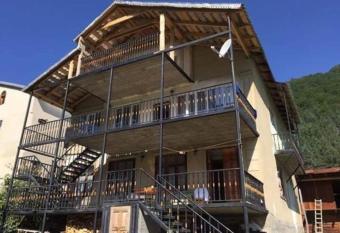 Jilieta has Balcony rooms