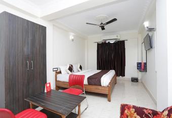 OYO Sai Sagar Residency allows 18 year olds to book a room