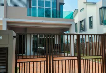 Casuarina Sea Breeze Desaru has Balcony rooms