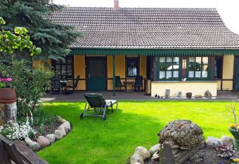 Pension Zum wei  en Hirsch has Balcony rooms
