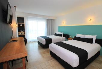 Rivoli Select Hotel has Balcony rooms