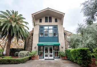 Southbridge Napa Valley has Balcony rooms