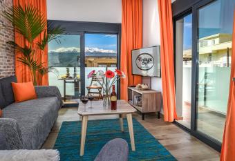 Vintage City Apartments allows 18 year olds to book a room