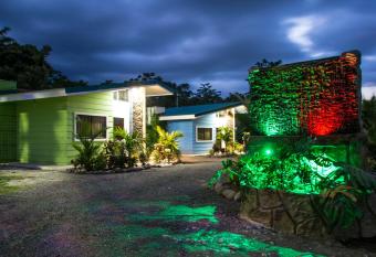 Residencias Arenal has Balcony rooms