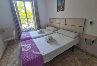 Hostal Rivera allows 18 year olds to book a room