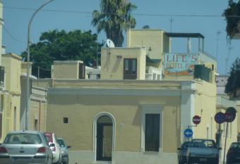 Life s Hotel B has Balcony rooms
