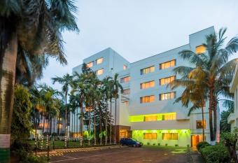 Peerless Hotel Durgapur allows 18 year olds to book a room