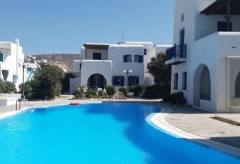 Mykonos Ornos  has Balcony rooms