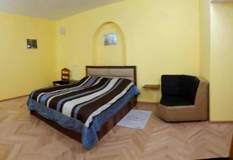 Room 1 allows 18 year olds to book a room