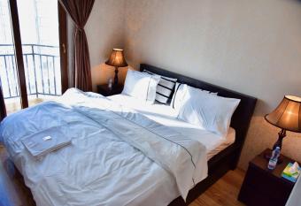 Aden Apartments allows 18 year olds to book a room