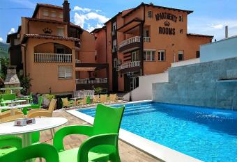 Hotel Villa Nadin has Balcony rooms