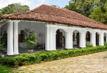 The Kandy House allows 18 year olds to book a room