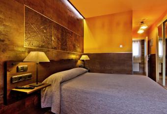 Hotel Do  a Blanca has Balcony rooms