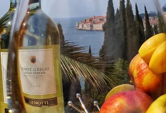 SoLeo has Balcony rooms