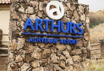 Arthurs Aghveran Resort has Balcony rooms
