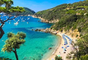 Hotel Paradiso allows 18 year olds to book a room