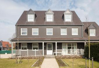 Morris Coffee & Crafts has Balcony rooms