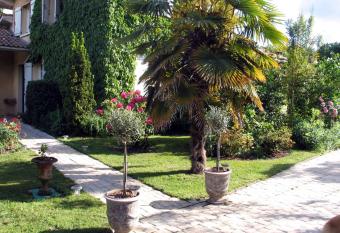 L eau Bourde allows 18 year olds to book a room