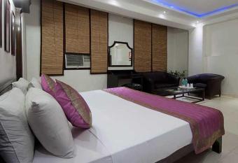 Hotel Sarthak Palace has Smoking rooms