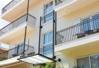 Hanioti hotel has Balcony rooms