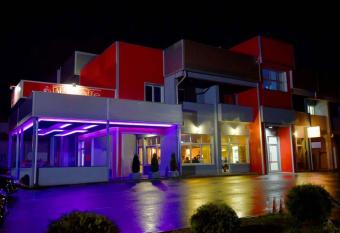 Preno  i  te Bis has Balcony rooms