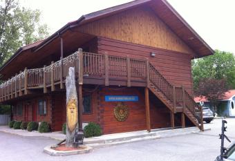 Sunset Inn has Balcony rooms