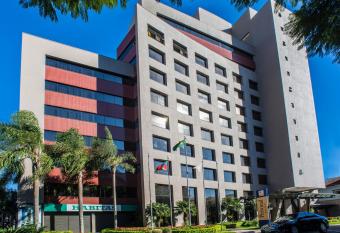 Tri Hotel Executive Caxias allows 18 year olds to book a room