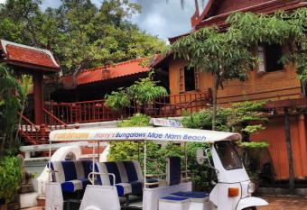 Harry s Bungalows allows 18 year olds to book a room