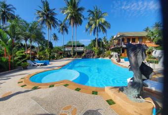 Jungle Village Bungalow has Balcony rooms