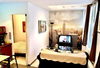 Lulu Philippe has Balcony rooms