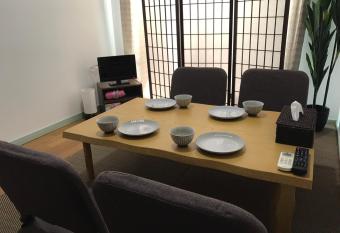 Guest House ZEN HAKATA NISHIJIN has Balcony rooms