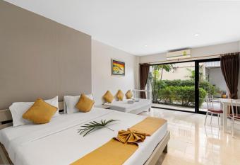 Chaweng Terrace has Balcony rooms