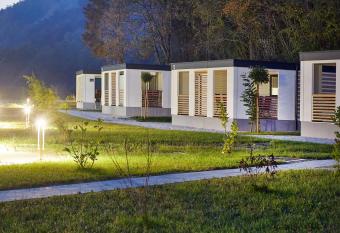 Kamp Terme Jezercica allows 18 year olds to book a room