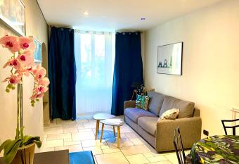 appartement Breil sur Roya centre allows 18 year olds to book a room