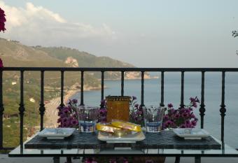 Hotel Corallo allows 18 year olds to book a room