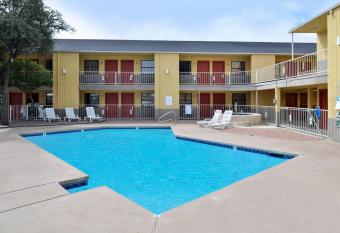 Inn of the Conchos has Smoking rooms