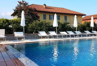 Locanda Ferro UNO, Golf Citt   di Asti has Balcony rooms