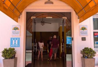 Hotel Tamariz allows 18 year olds to book a room