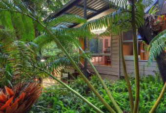 Chambers Wildlife Rainforest Lodges has Balcony rooms