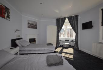 Addison House allows 18 year olds to book a room