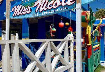 apartamentos miss nicole allows 18 year olds to book a room