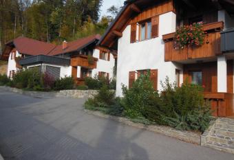   port center Prodnik has Balcony rooms