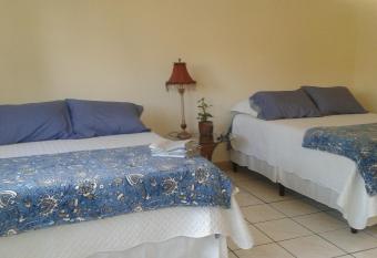 lindo apartamento has Balcony rooms