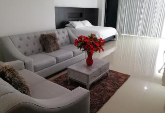 Hotel Quarta Avenida allows 18 year olds to book a room