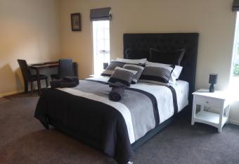 GMH Home Stay has Balcony rooms