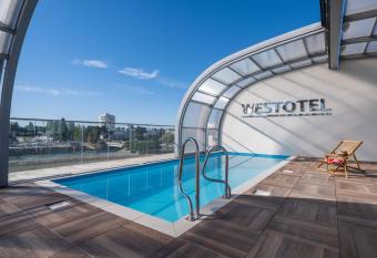 Westotel Le Pouliguen has Balcony rooms