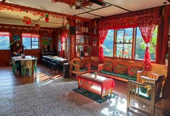 Las vegas lodge and restaurant has Balcony rooms