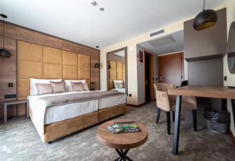 Hotel Mirjana & Rastoke has Balcony rooms