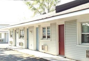 Countryside Inn Motel Albert Lea has Smoking rooms
